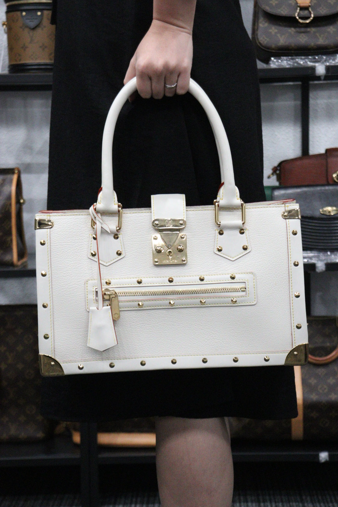Rank A ｜ LV Fabulo Suhari Studded Handbag White ｜V23121501