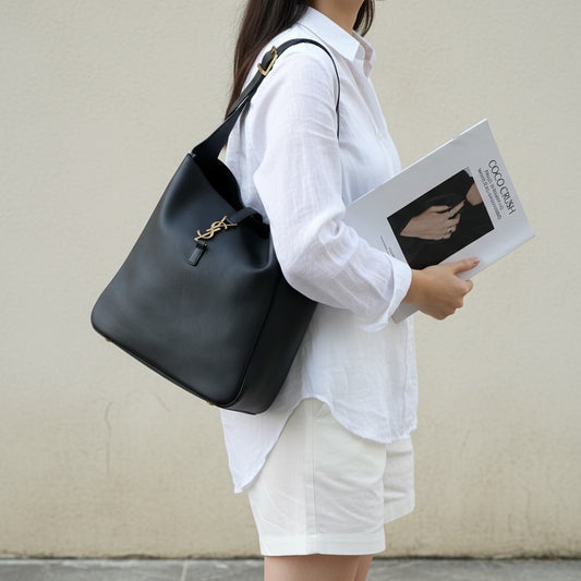 Include Entrupy Certificate of Authenticity｜Good ( Rank AB)｜  Saint Laurent YSL Calf Leather Hobo Shoulder Bag Black MM｜S26060618
