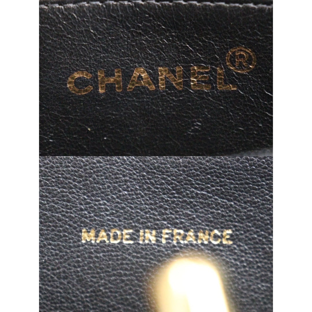 Rank A ｜CHANEL Vintage Lambskin Shoulder Bag Made in 1994-1996 Year｜23101911