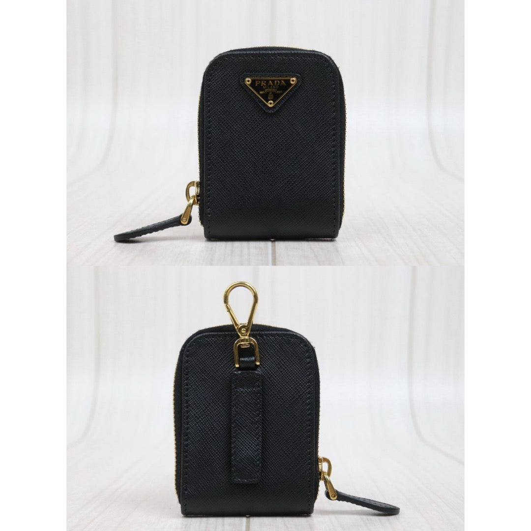 Include Entrupy Certificate of Authenticity｜Very Good ( Rank A)｜ PRADA Re-Edition 2005 Saffiano Leather Shoulder Bag ｜S26040103