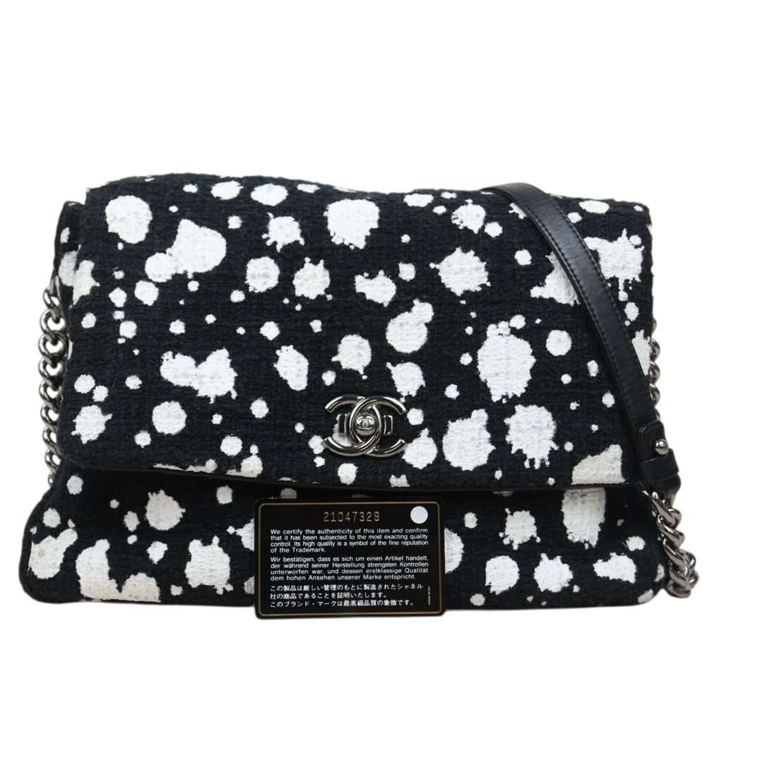 Very Good ( Rank A)｜ CHANEL Tweed Splashed Ink Single Flap 28 Shoulder Bag Made in 2015-2016Year｜Y25112503