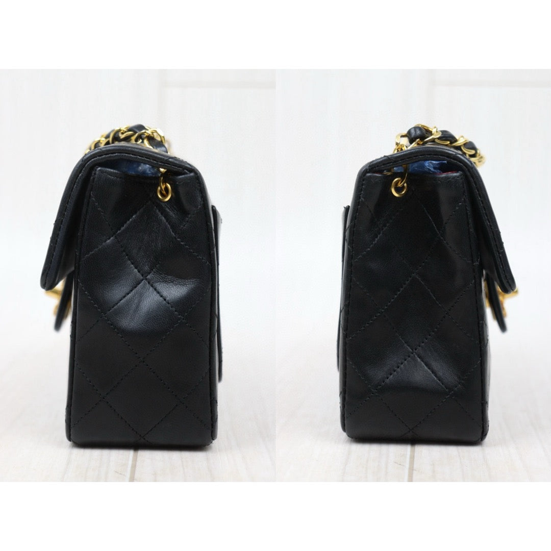 Good ( Rank AB)｜ CHANEL Lanbskin Square 17 Pearl  Shoulder Bag Black Made In 1991～1994 Year ｜25013118