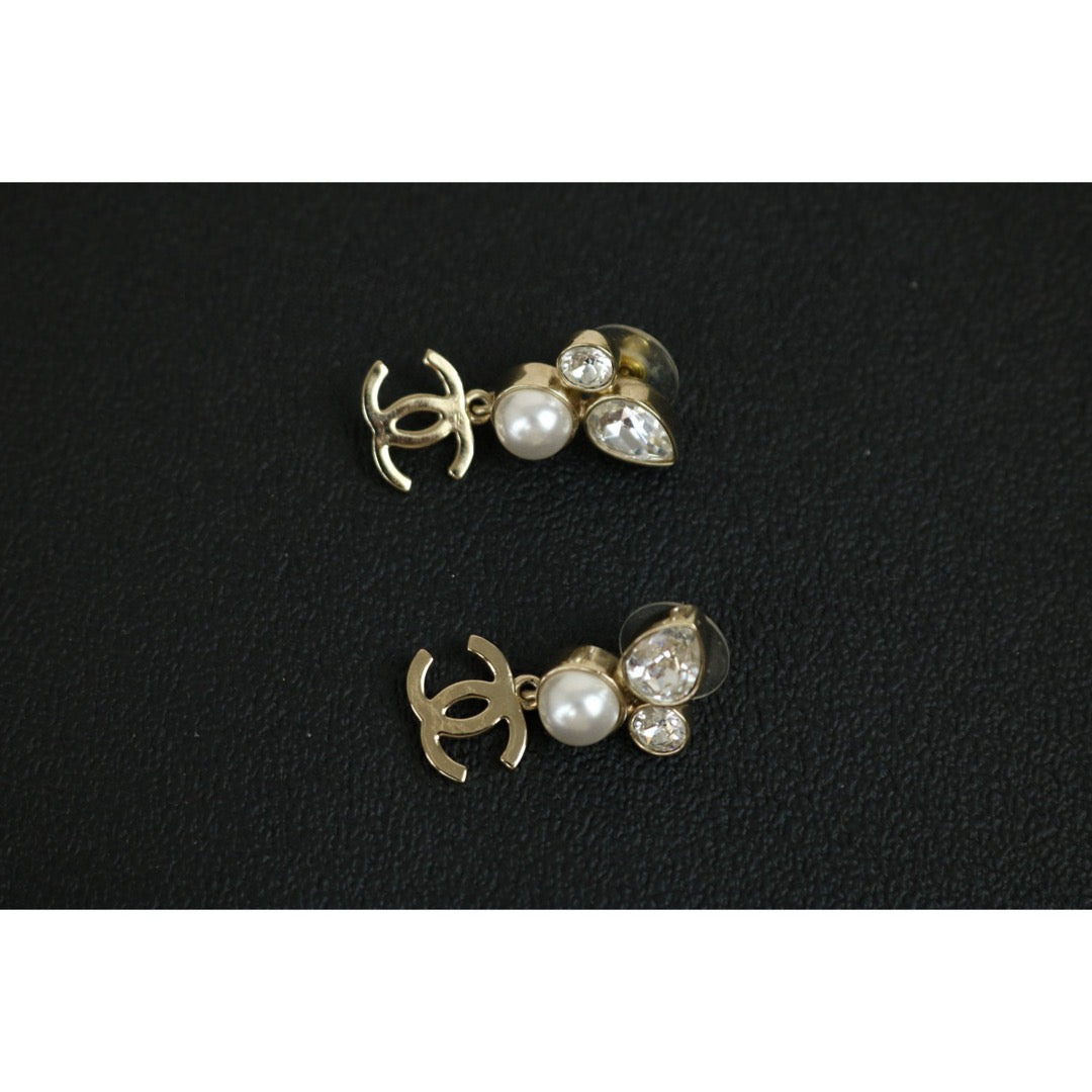 Very Good ( Rank A) ｜CHANEL Pearl COCO Mark Pearl Rhinestone Earrings ｜F25012304