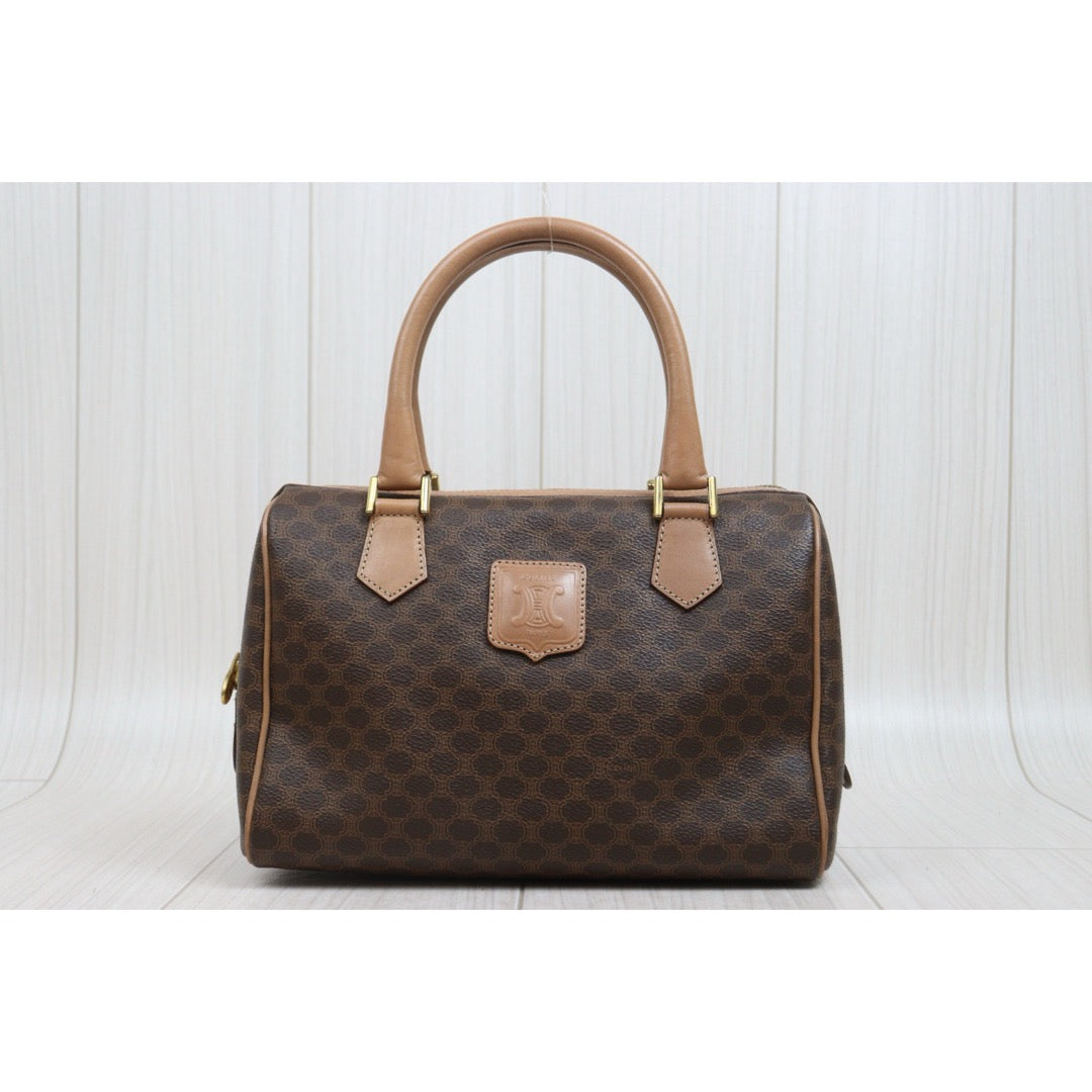 Include Entrupy Certificate of Authenticity｜Good ( Rank AB)｜CELINE Macadam Poston 25  Hand Bag ｜26031904