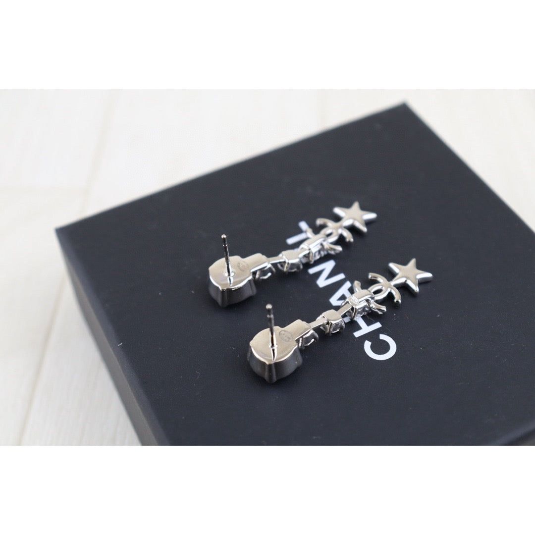 Very Good ( Rank A)｜ CHANEL Coco Mark Rhinestone star  Earrings Silver｜H25011108