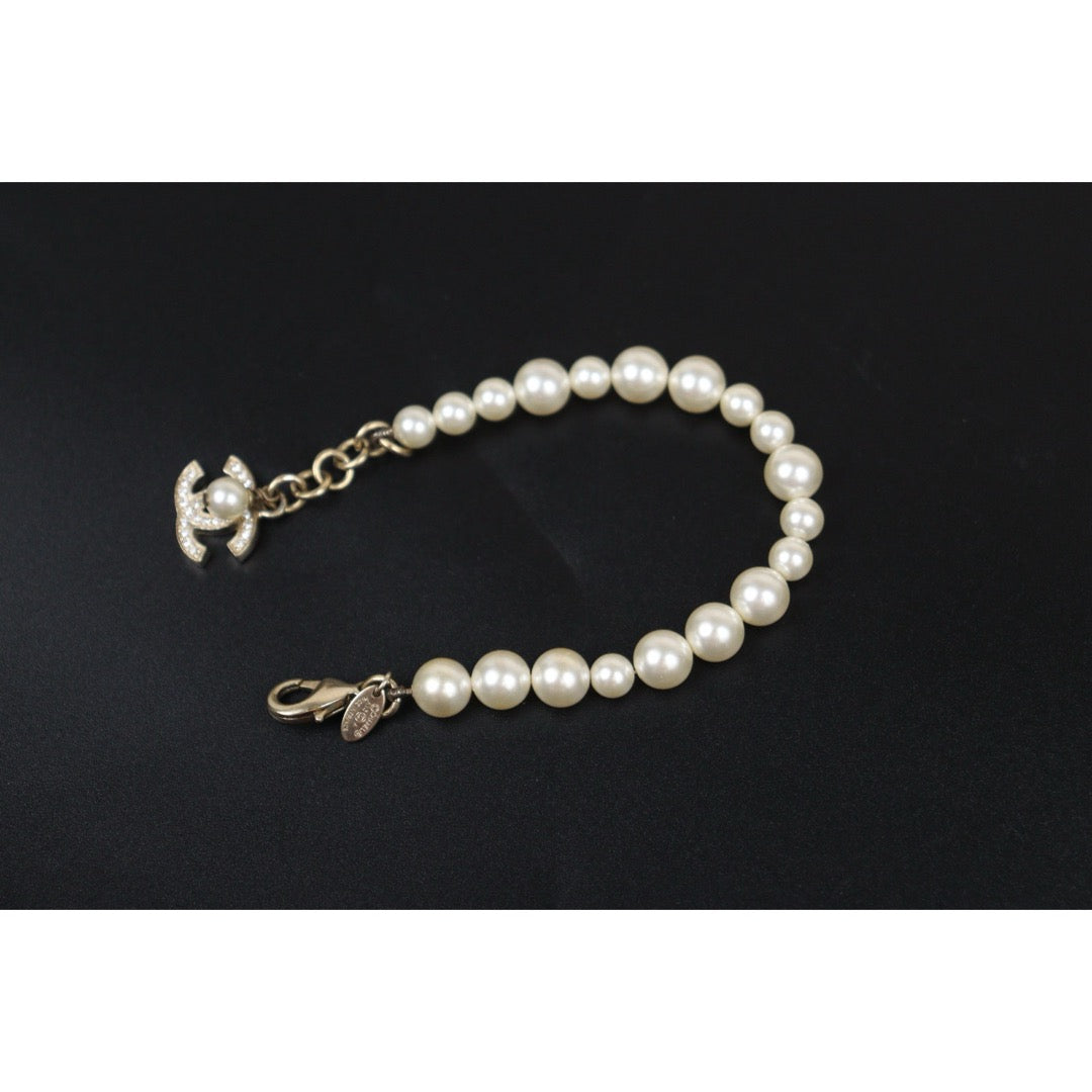 Good ( Rank AB)｜ CHANEL Coco Mark Pearl Rhinestone  Bracelet｜V25091610