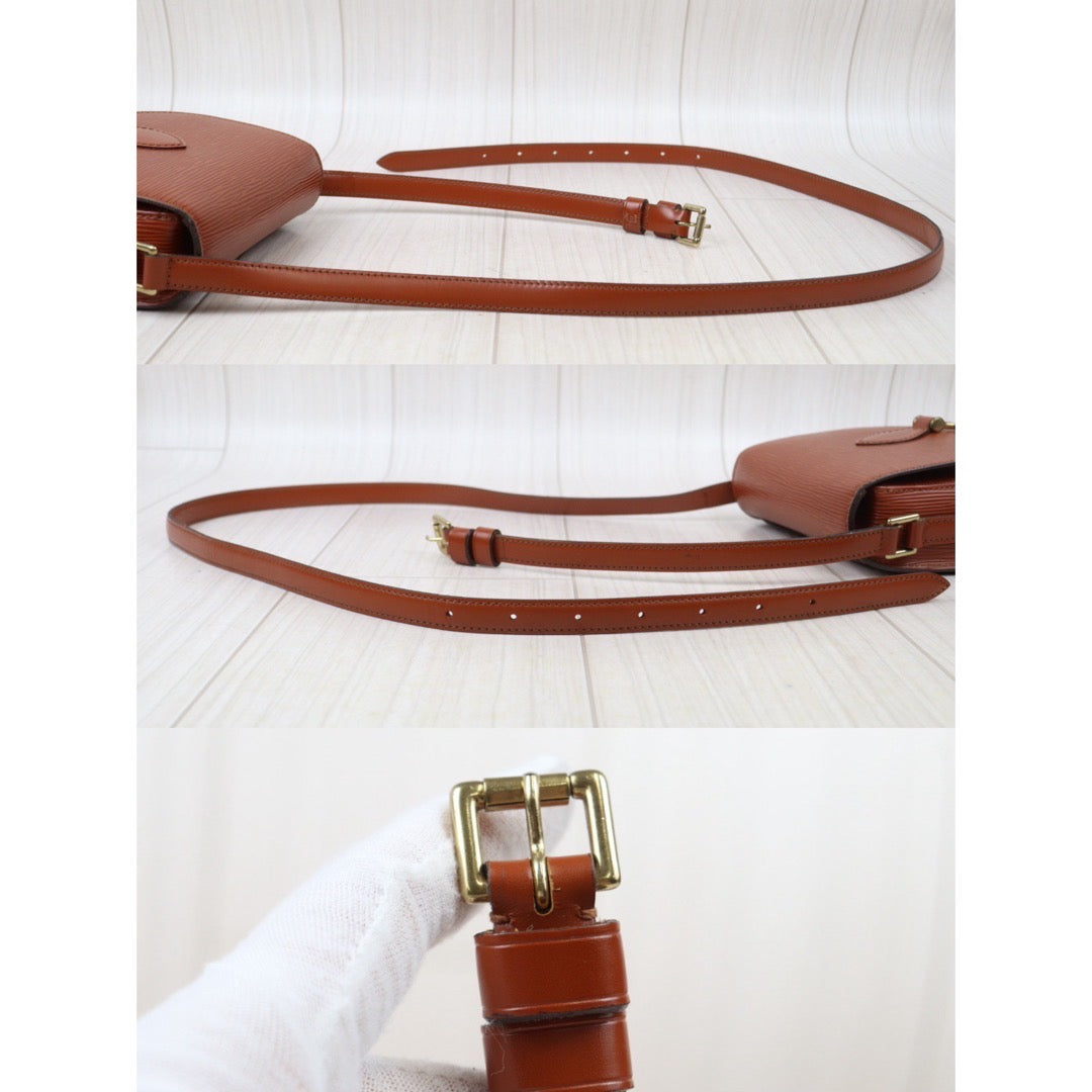 Rank A ｜LV Epi Saint-Cloud PM Shoulder Bag ｜24071518