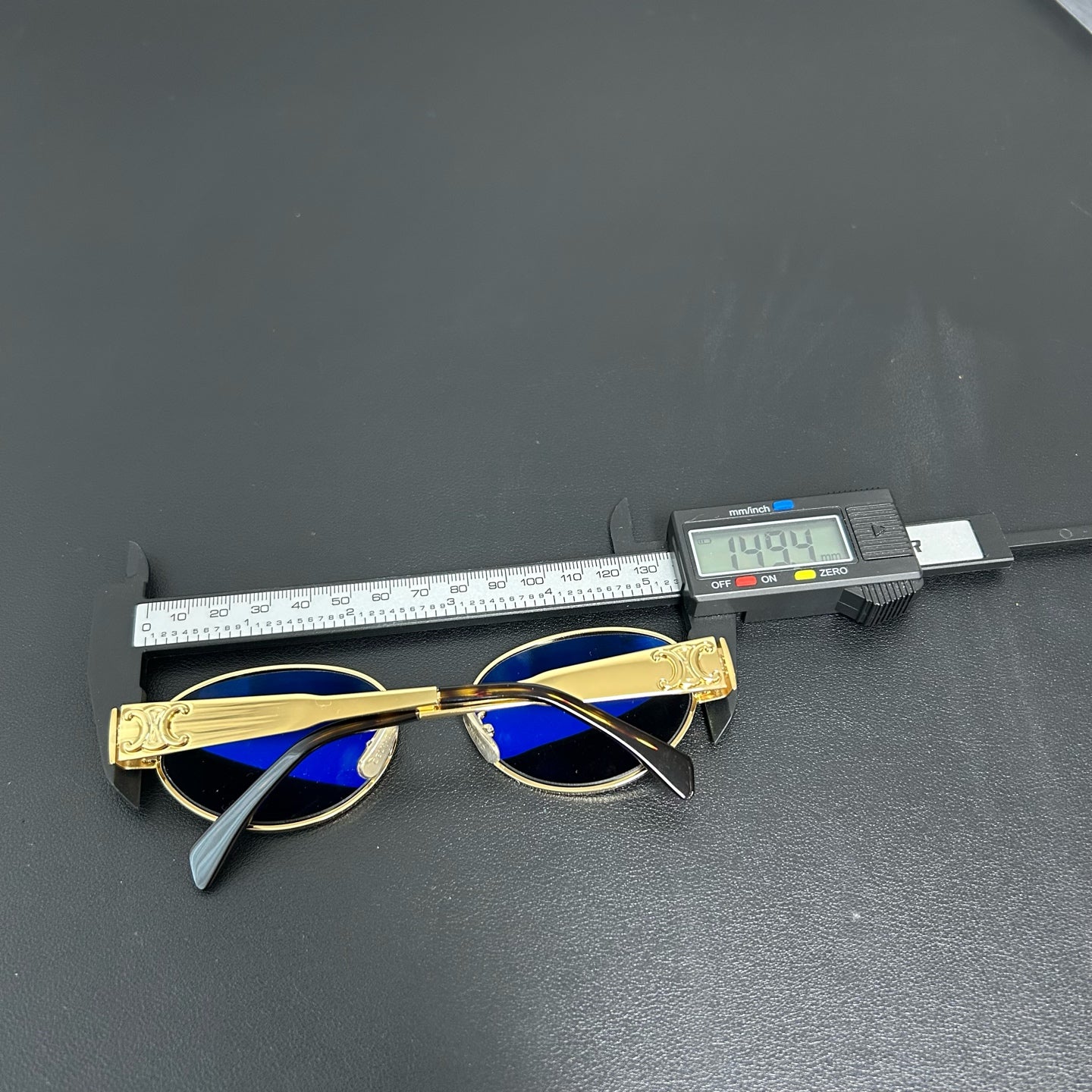 Very Good ( Rank A)｜ CELINE sunglasses