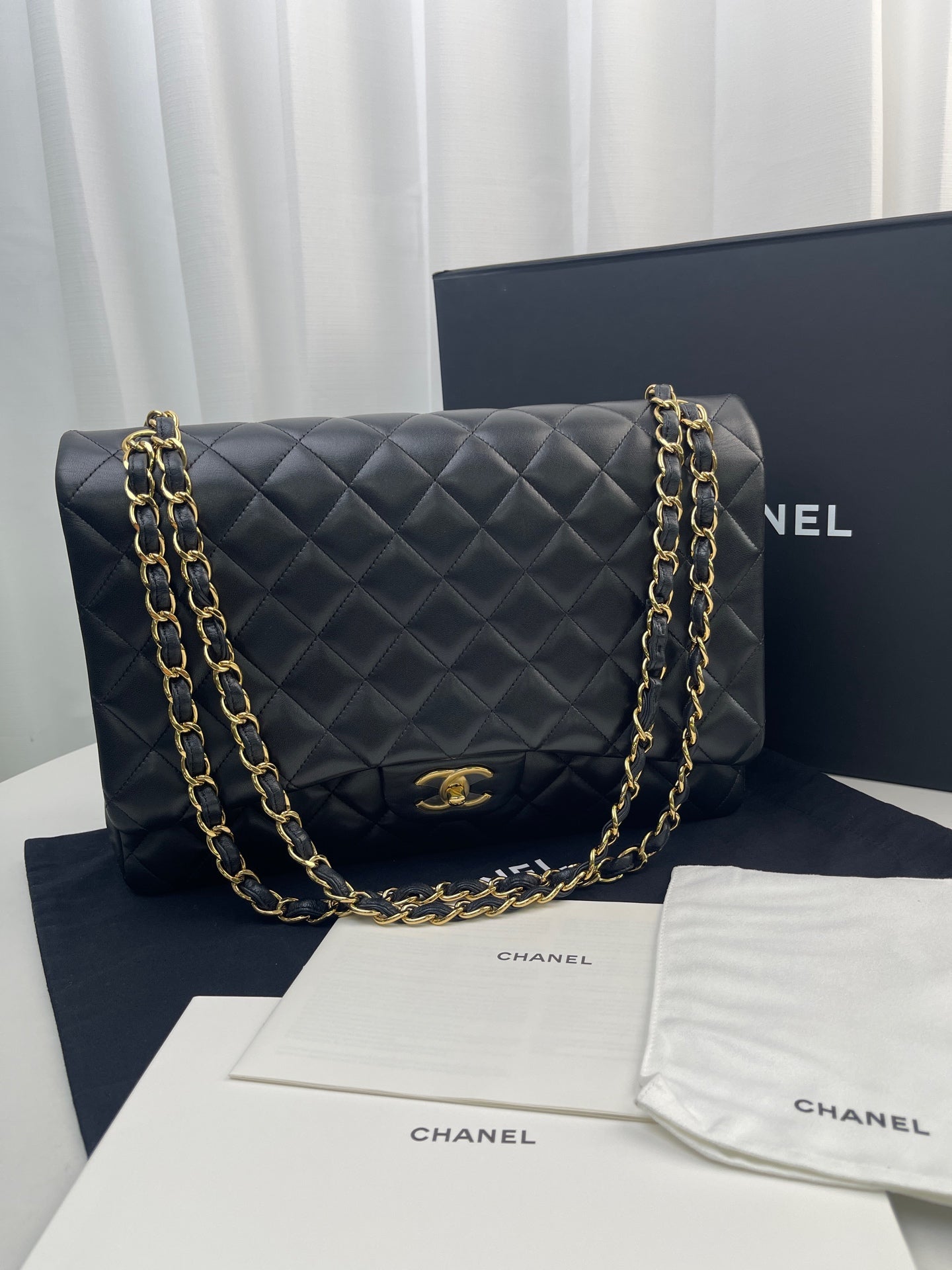 Very Good ( Rank A)｜CHANEL Matrasse Chain Lam Skin Maxi Black