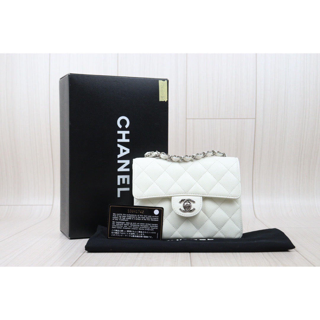 Very Good ( Rank A)｜ CHANEL  Caviar Skin Square 17 Shoulder Bag Made In 2005～2006Year ｜P24061141