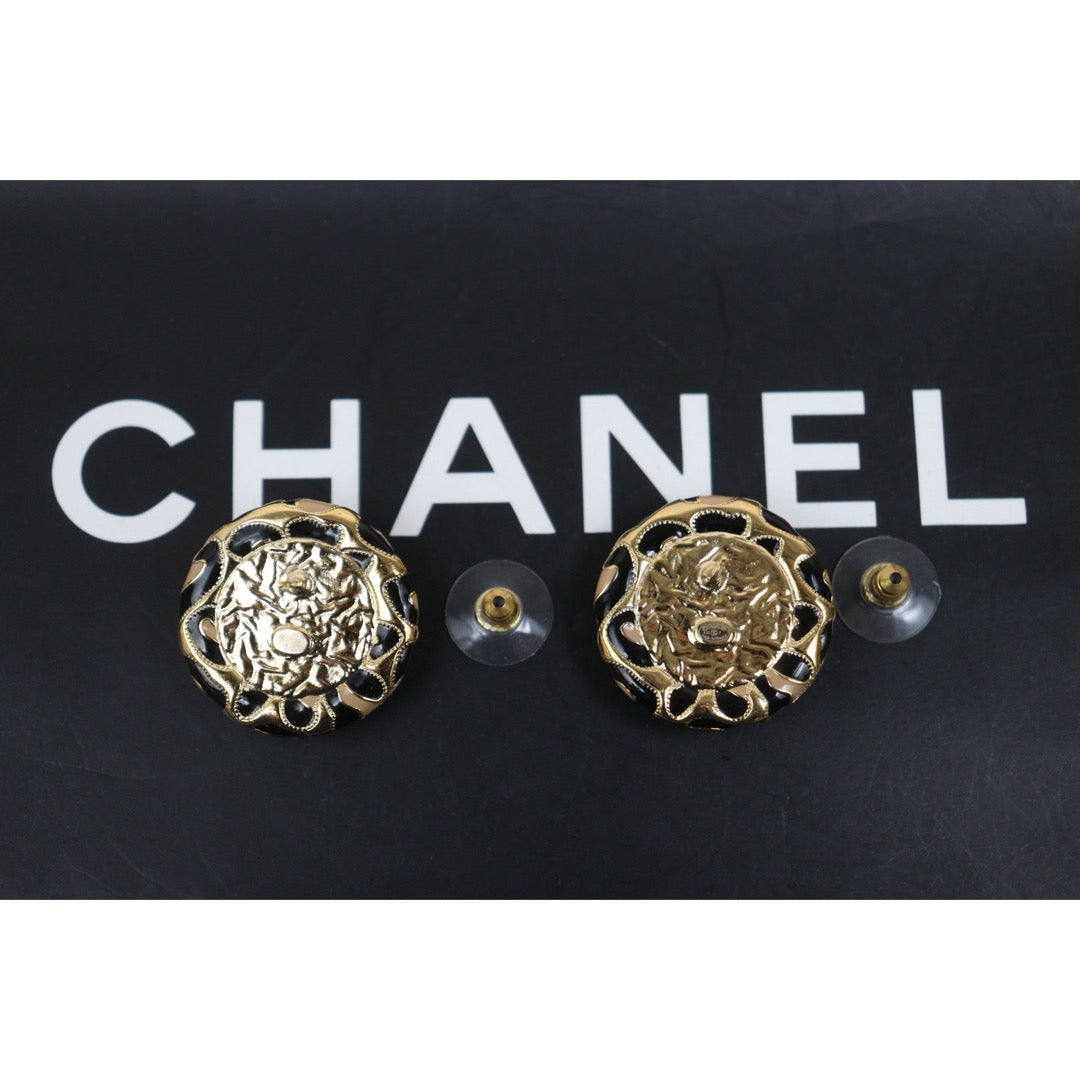 Very Good ( Rank A) ｜ CHANEL A22P Coco Mark  Rhinestone Golden  Earrings Made In 2022Year｜26020604