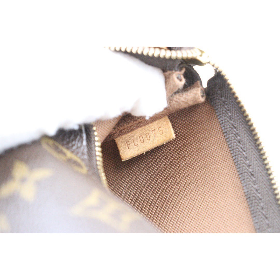 Rank AB ｜ LV Monogram Pochette Accessoires ｜24050621