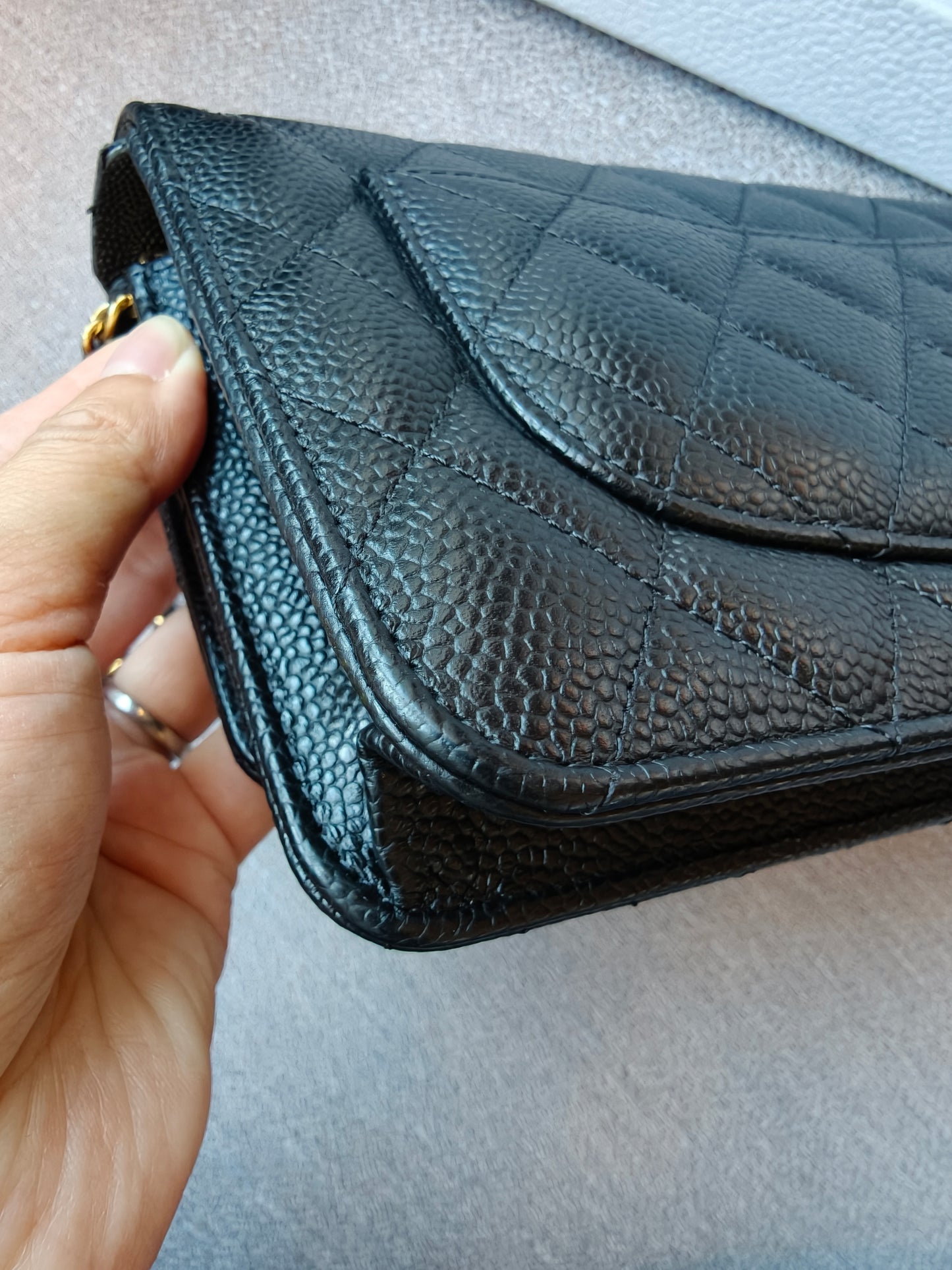 First installment 1/3｜ Include Entrupy Certificate of Authenticity｜Very Good ( Rank A)｜CHANEL Caviar Skin WOC Chain Bag Black