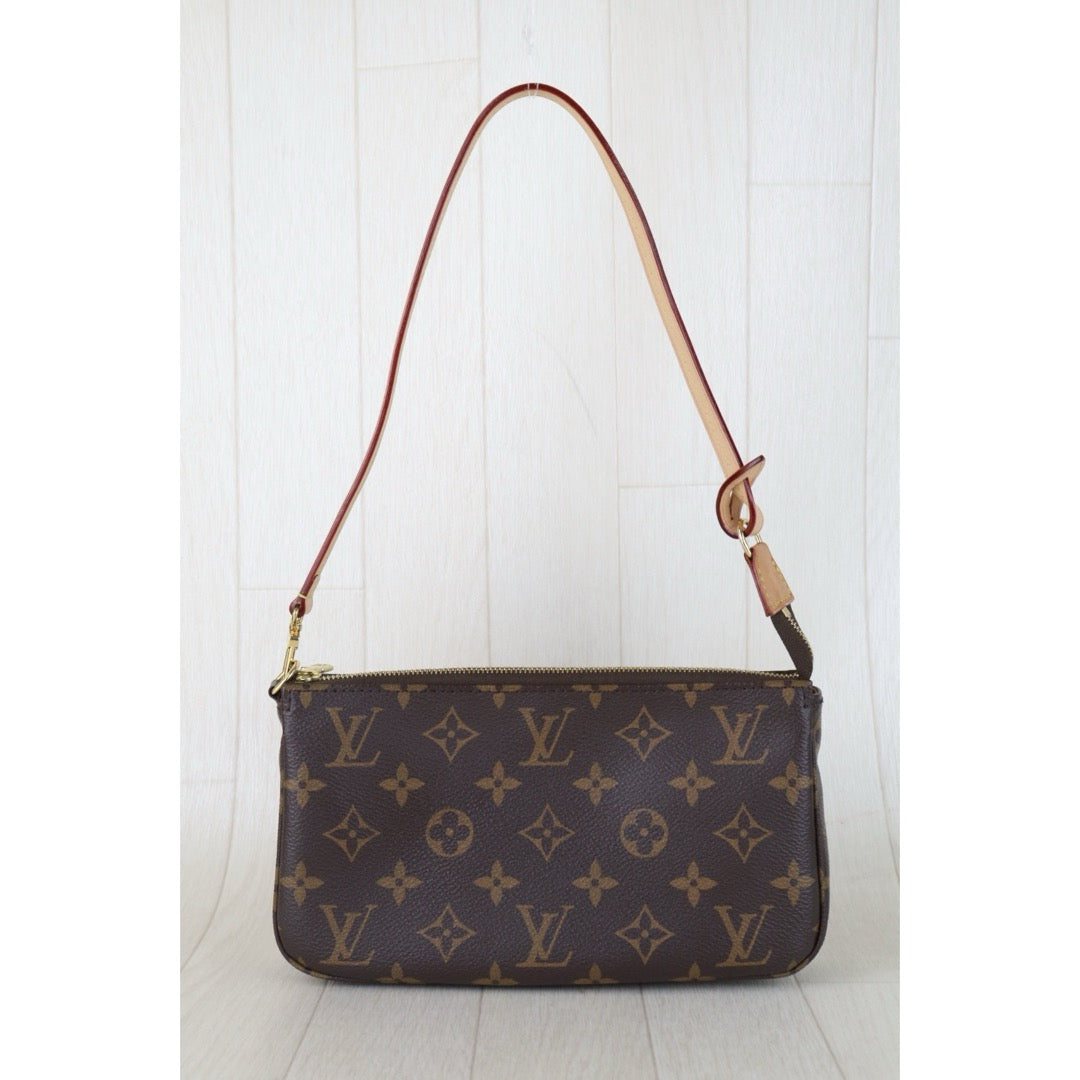 Include Entrupy Certificate of Authenticity｜Very Good ( Rank A)｜ Louis Vuitton Monogram Pochette Accessoire  IC Chips Model｜S26081802