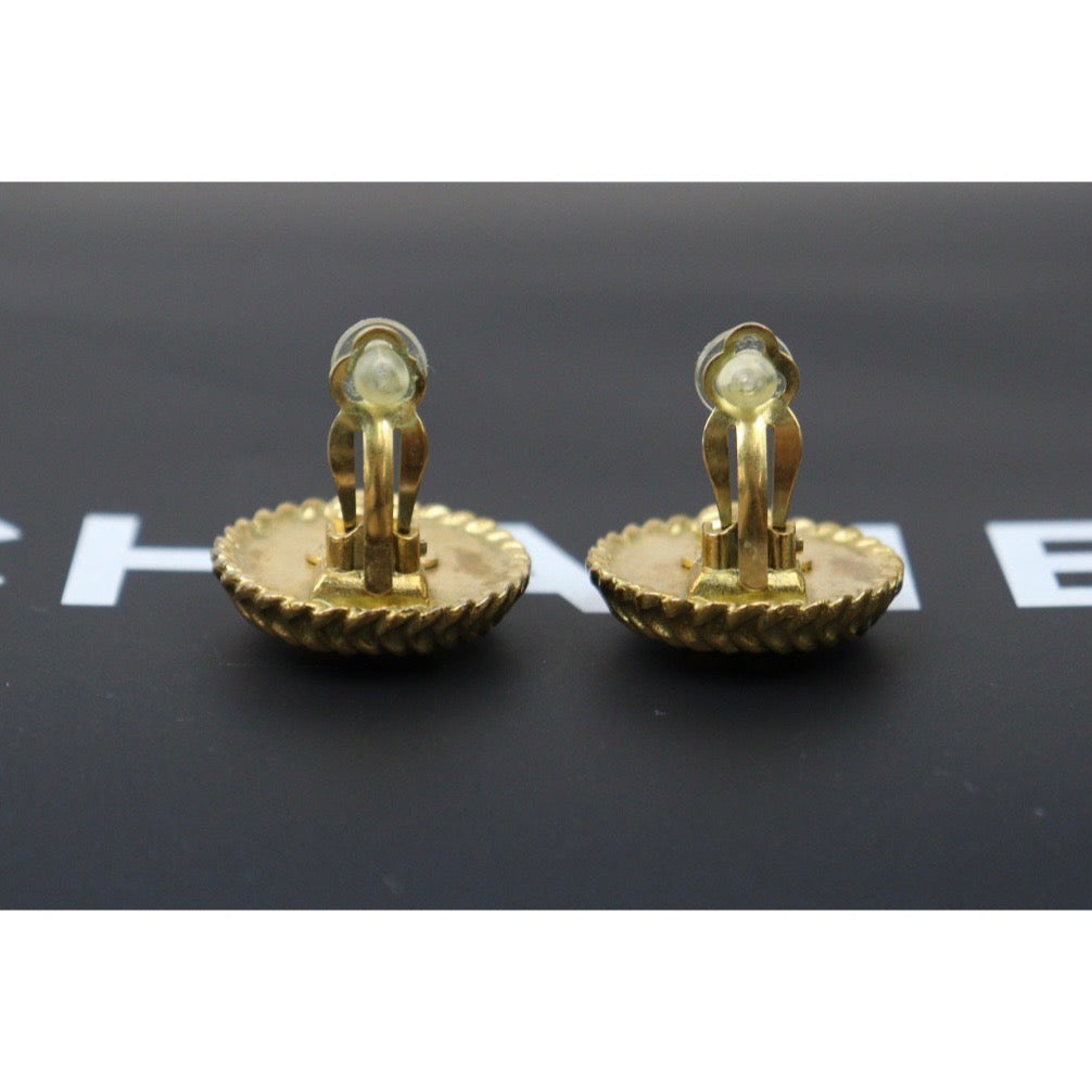 Rank AB｜CHANEL Vintage Earrings ｜24053022