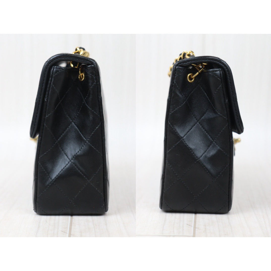 Rank AB｜ CHANEL Black Lanbskin Square 20 Shoulder Bag Made In 1989～1991Year ｜24070510