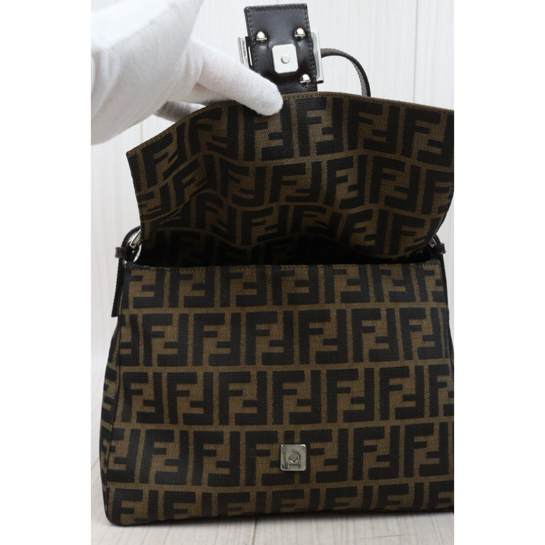 Very Good ( Rank A)｜ FENDI Zucca Mamma Baguette Shoulder Bag ｜25042108