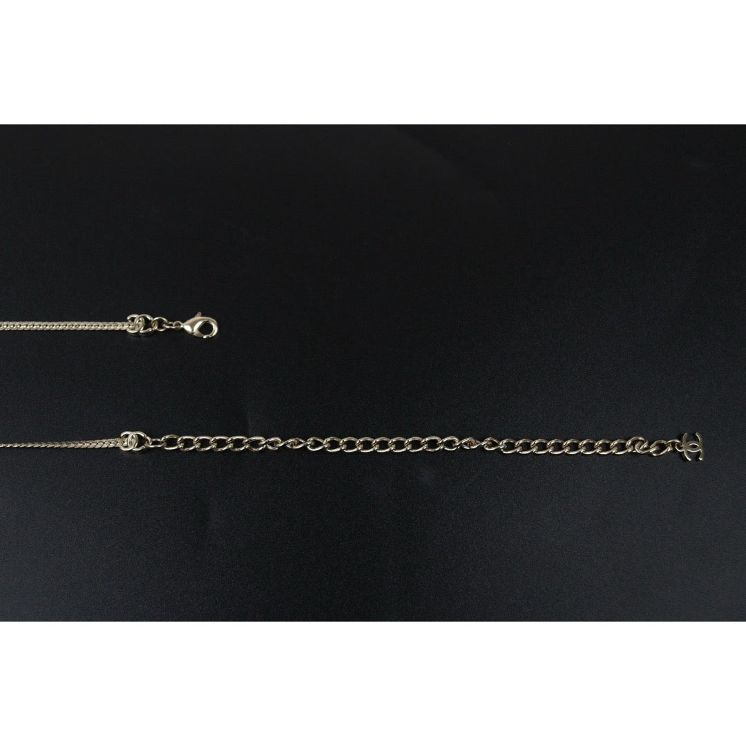 Very Good ( Rank A) ｜  CHANEL Coco Mark 24B Snake Bone Chain  Choker Necklace ｜V25110608