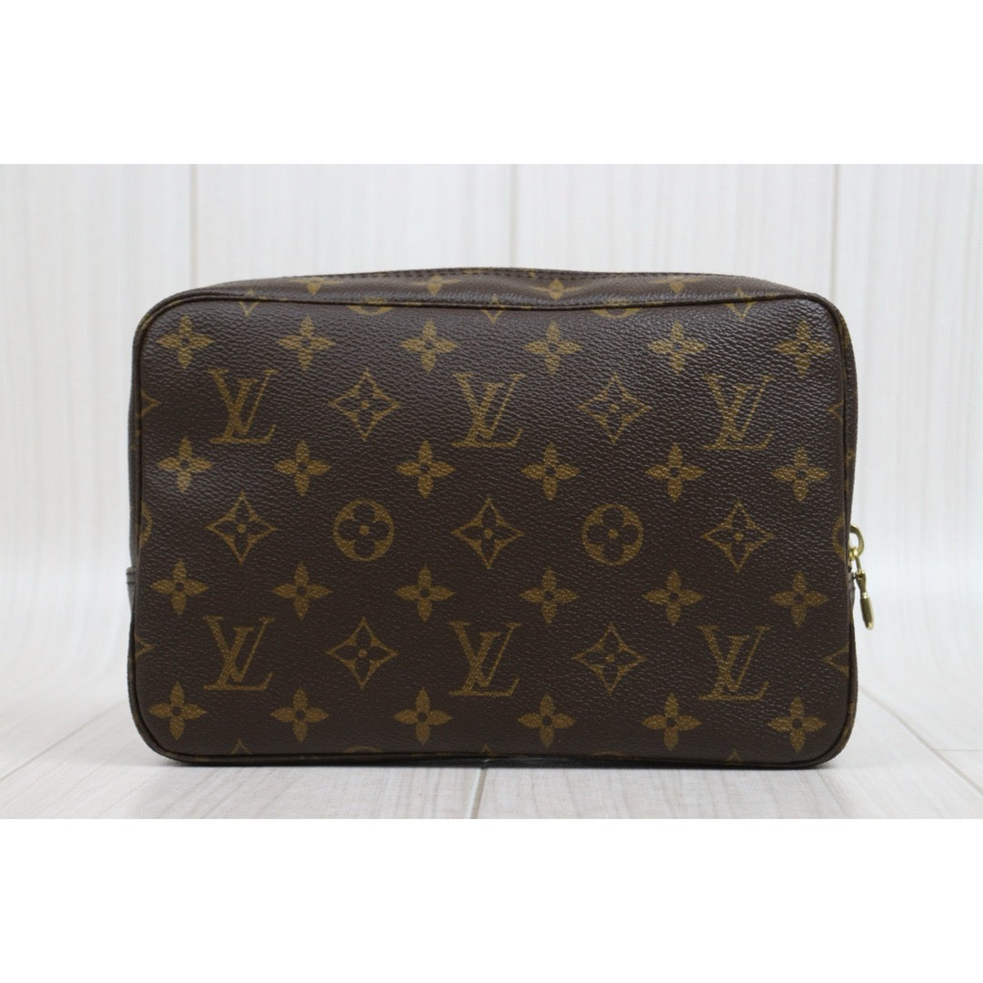 Include Entrupy Certificate of Authenticity｜Good ( Rank AB)｜ Louis Vuitton Truth Toilet 23 Monogram Makeup Pouch｜26052105
