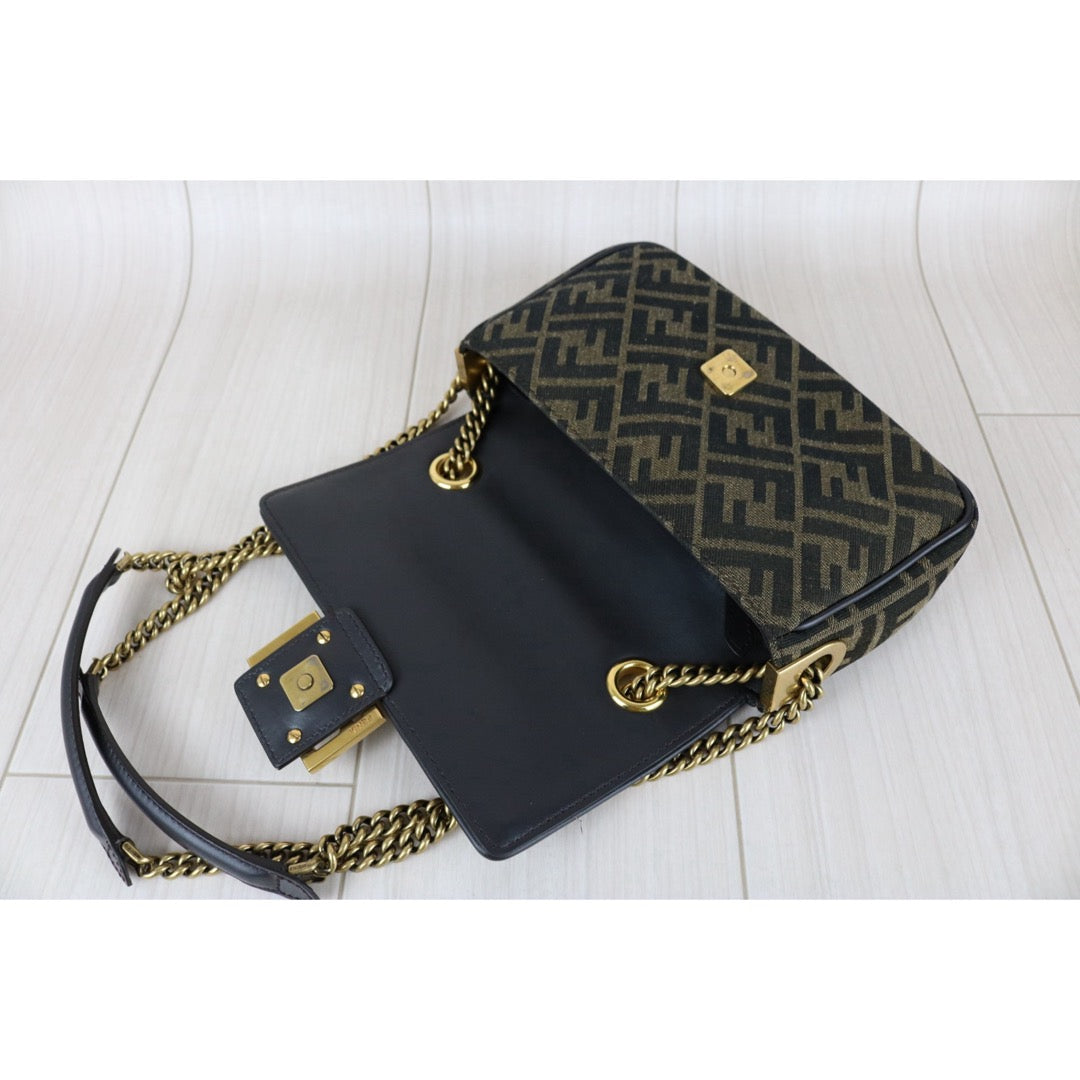 Very Good ( Rank A)｜ FENDI Zucca Mamma Baguette  Chain Shoulder Bag PM Current Model｜S25103008