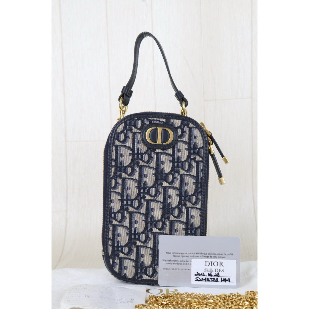 Include Entrupy Certificate of Authenticity｜Very Good ( Rank A)｜Dior 30 Montaige  Oblique Phone Holder ｜S26090707