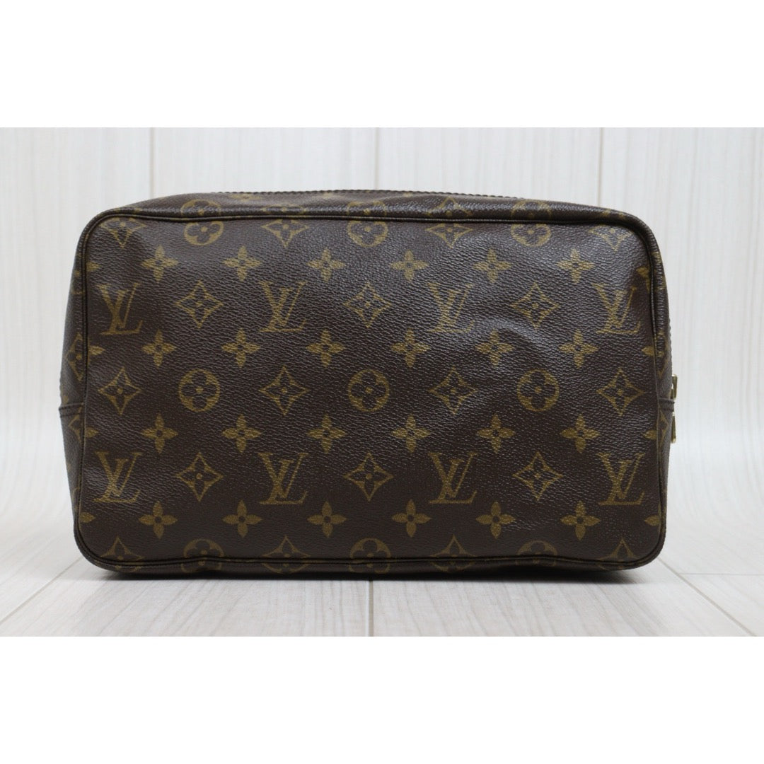 Very Good ( Rank A)｜ LV Truth Toilet 28 Monogram Makeup Pouch｜26031204