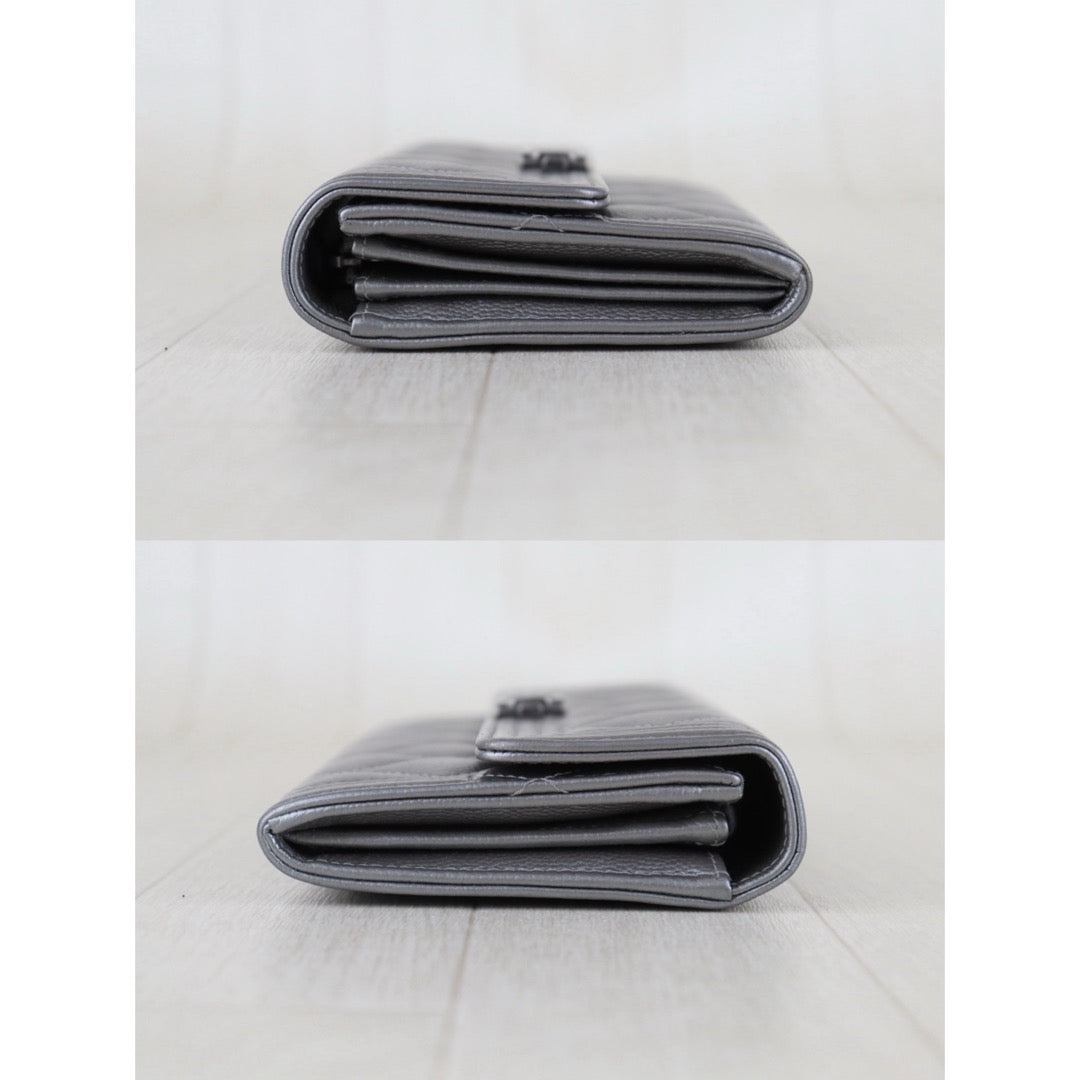 Include Entrupy Certificate of Authenticity｜Very Good ( Rank A)｜Chanel Caviar Skin Leboy  Space Silver Long Wallet Made In 2017-2018Year ｜S26090725