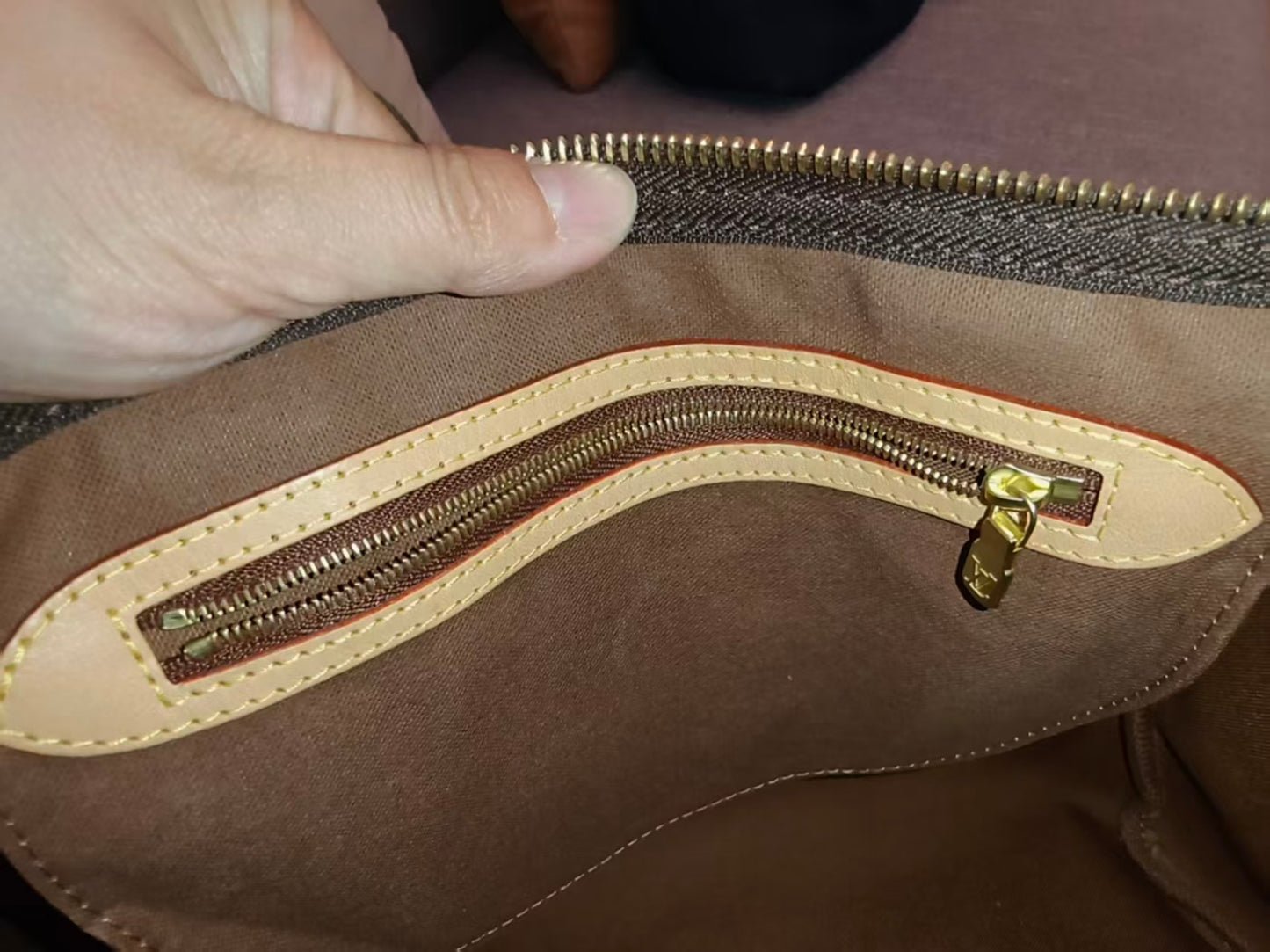 Include Entrupy Certificate of Authenticity｜Very Good (Rank A) ｜ Louis Vuitton Monogram Speedy 30 Hand Bag