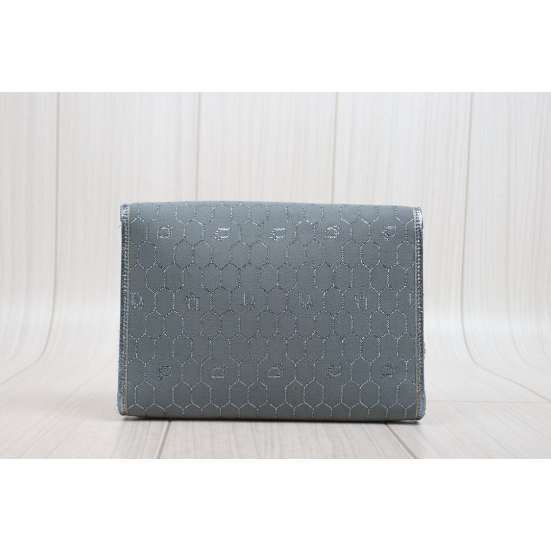 Include Entrupy Certificate of Authenticity｜Very Good ( Rank A) ｜  Dior Honeycomb Thread Chain  Bag  Grey｜26031911