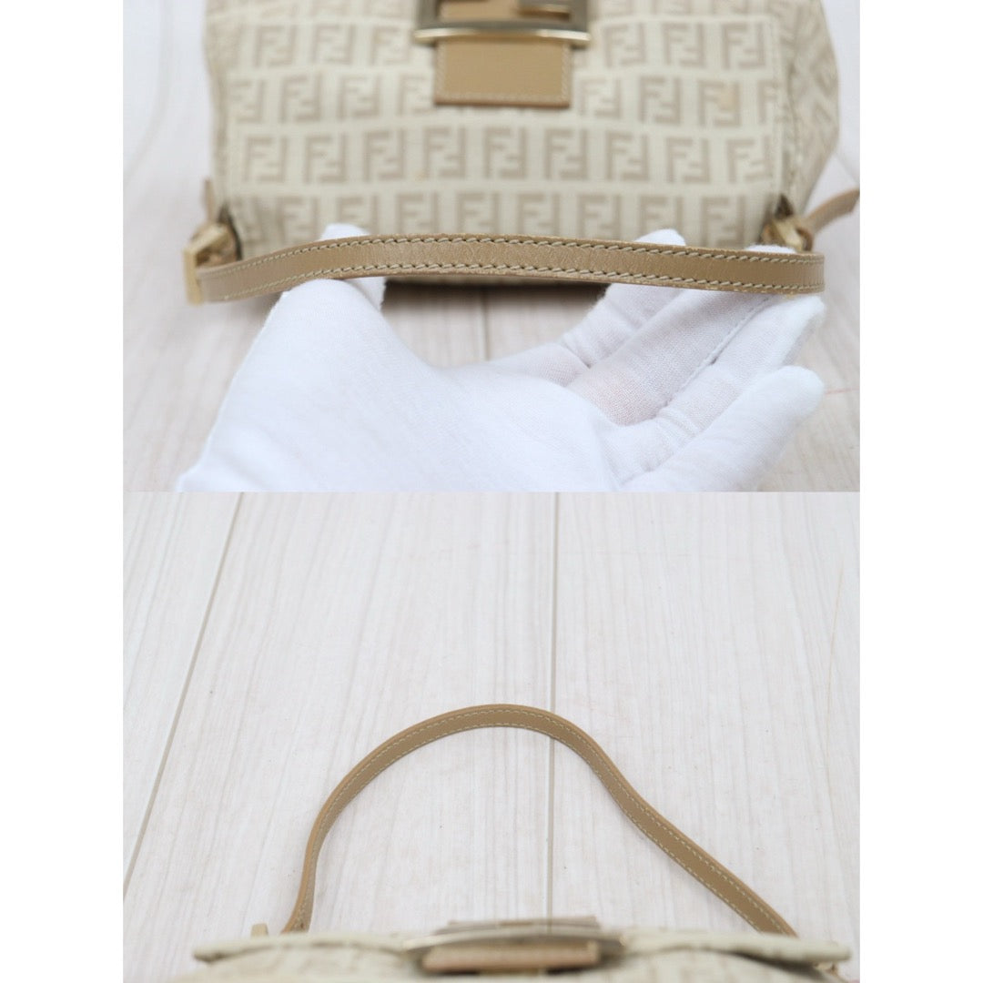 Very Good ( Rank A)｜ FENDI Zucca Mamma Baguette Shoulder Bag  Gold Hardware Beige｜W25121603