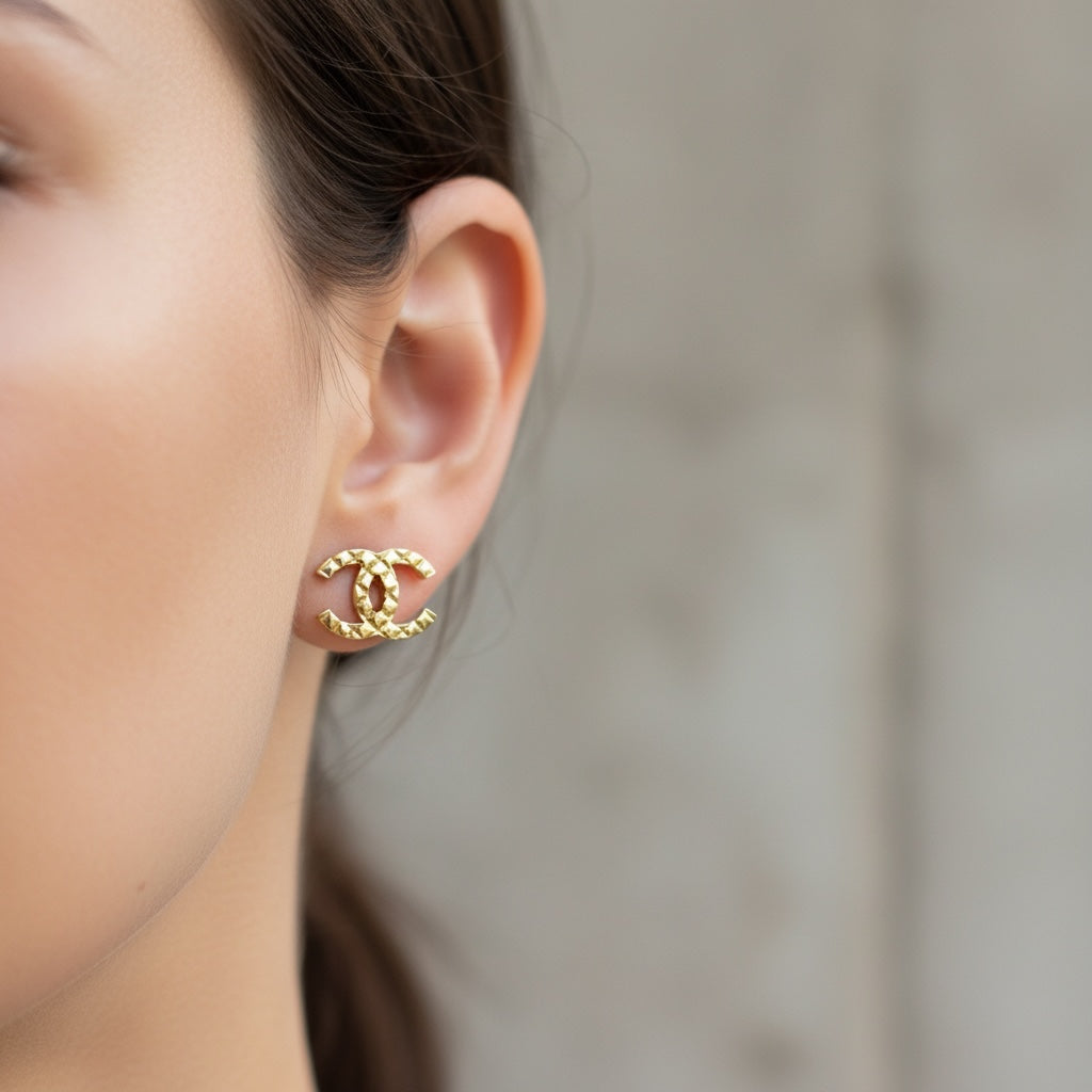Include Authentic Detective Certificate of Authenticity｜Very Good ( Rank A) ｜CHANEL F24P COCO Mark Argyle Earrings Made In 2024 Year｜S26062506
