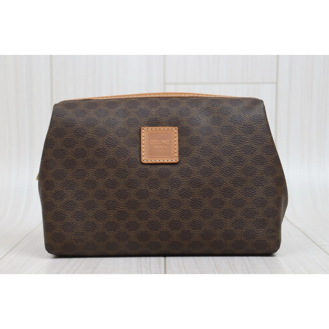 Include Entrupy Certificate of Authenticity｜Good ( Rank AB)｜ CELINE Macadam Pouch ｜26052604