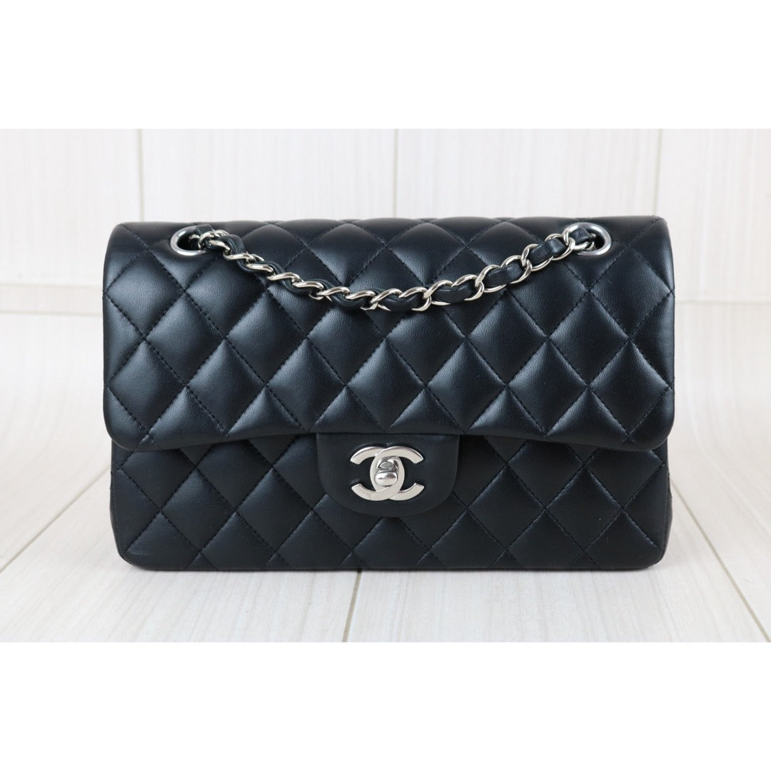 Include Entrupy Certificate of Authenticity｜Very Good ( Rank A)｜ CHANEL Lamb Skin Matrasse Chain Double Flap 23 Shoulder Bag  Black IC Chips Model｜S26091614