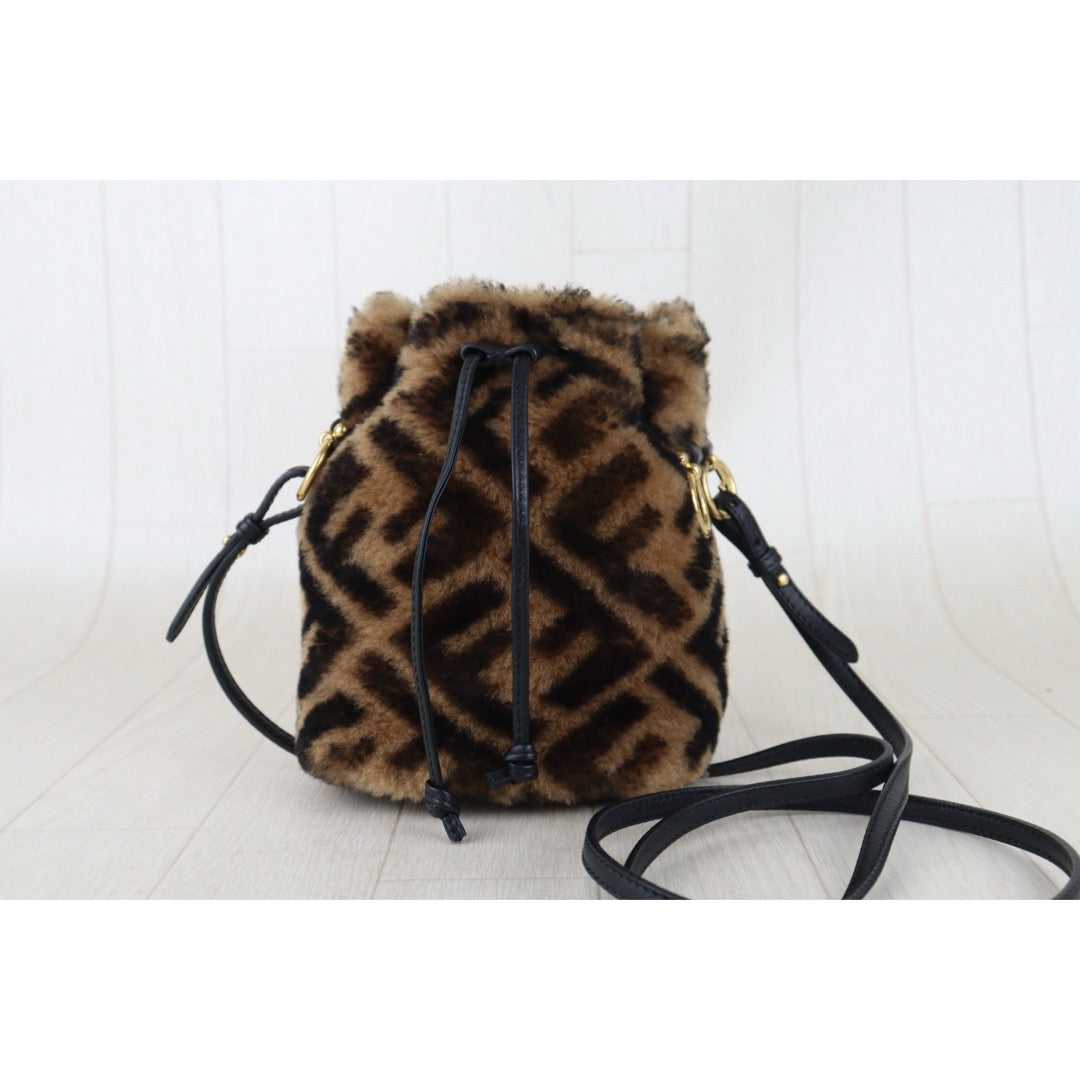 Include Entrupy Certificate of Authenticity｜Very Good ( Rank A)｜ FENDI Zucca Sheep Skin Mini Mon Tresor Bucket bag Shoulder Bag Brown ｜S26060119