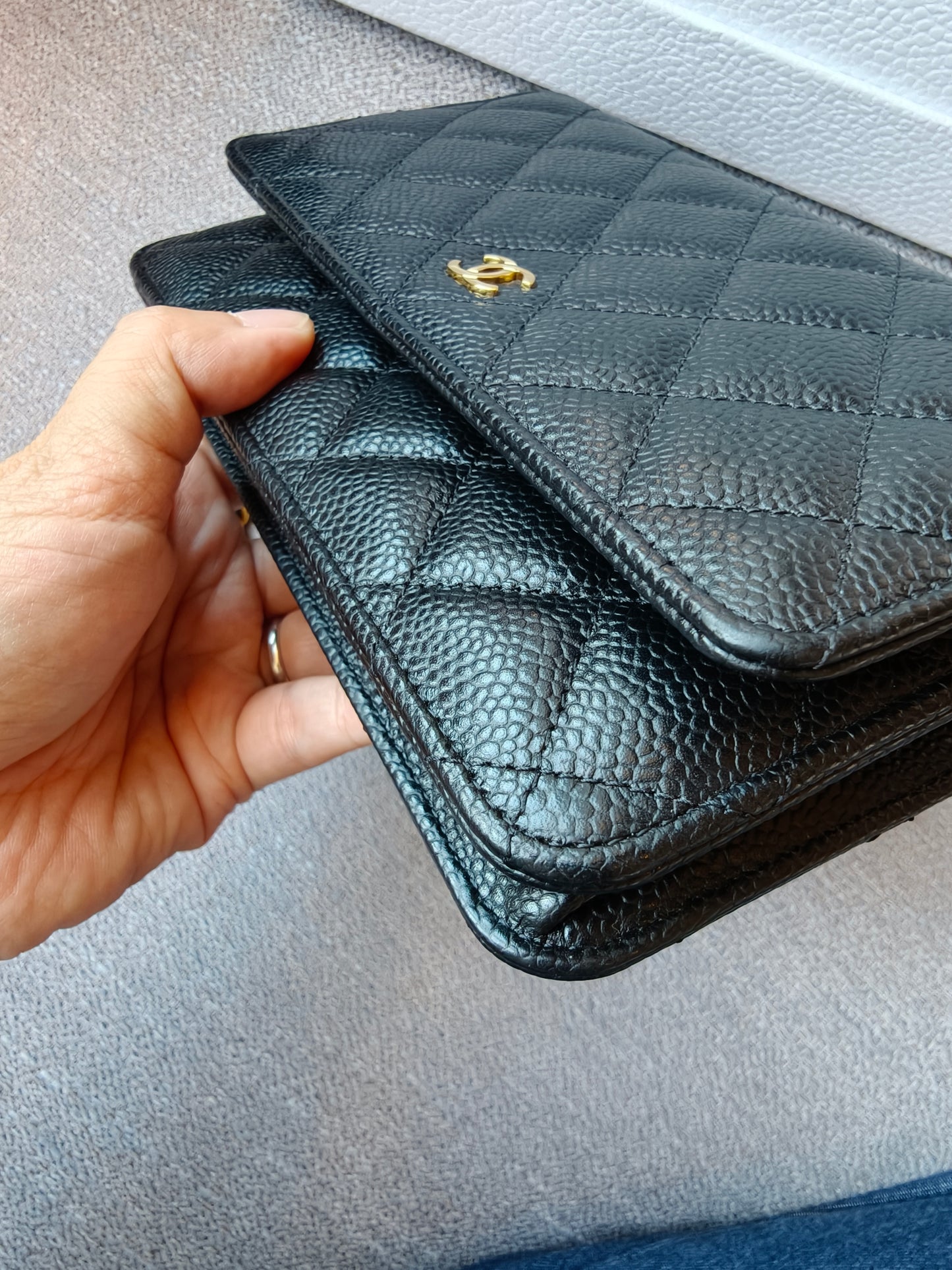 First installment 1/3｜ Include Entrupy Certificate of Authenticity｜Very Good ( Rank A)｜CHANEL Caviar Skin WOC Chain Bag Black