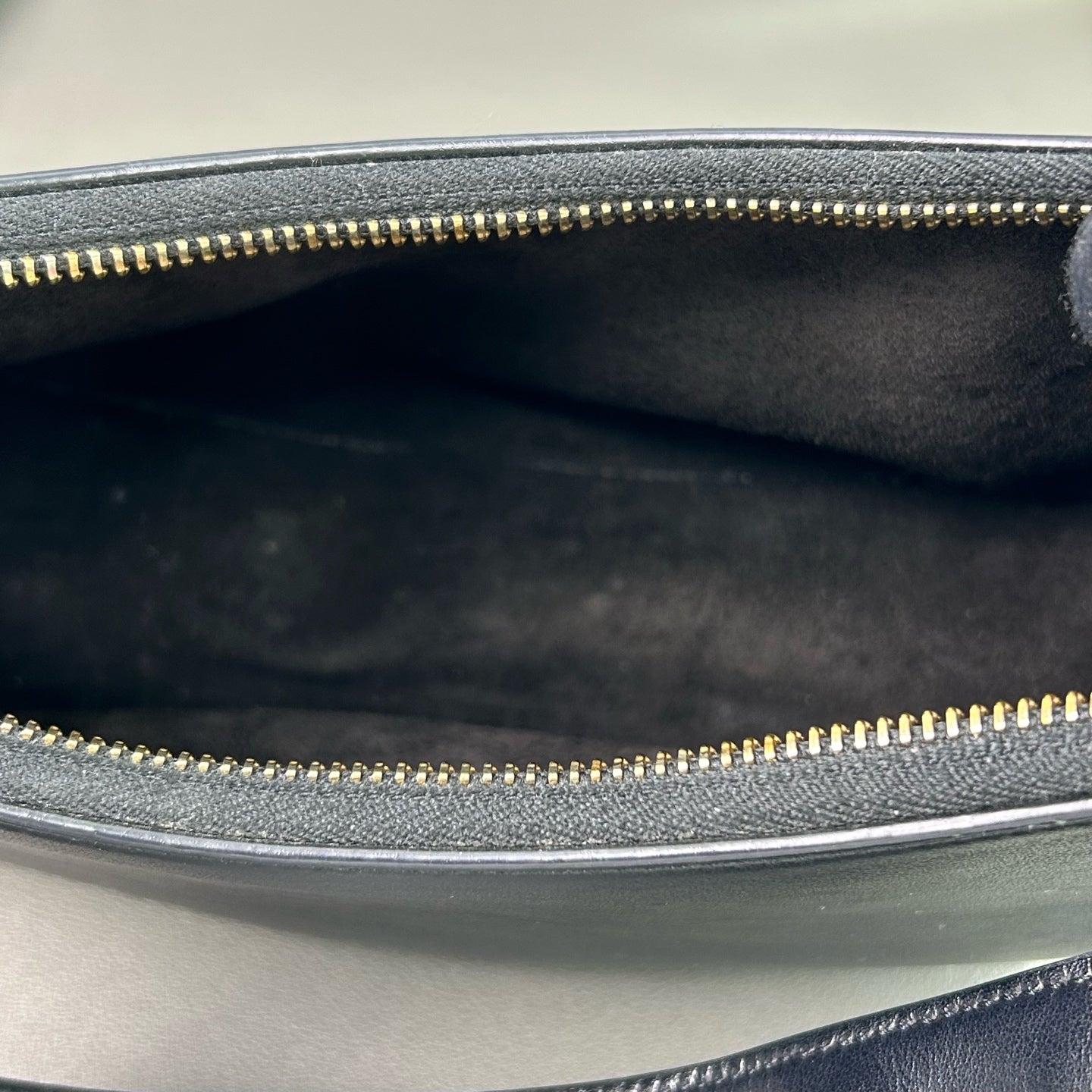 Very Good ( Rank A) ｜ CELINE AVA Calf Shoulder Bag