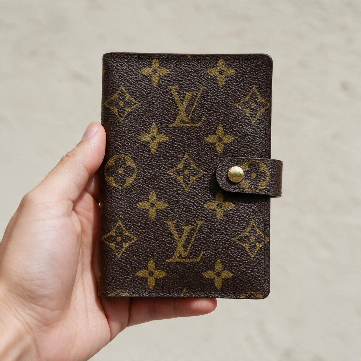 Include Entrupy Certificate of Authenticity｜Very Good ( Rank A) ｜Louis Vuitton Monogram Agenda PM｜26101404