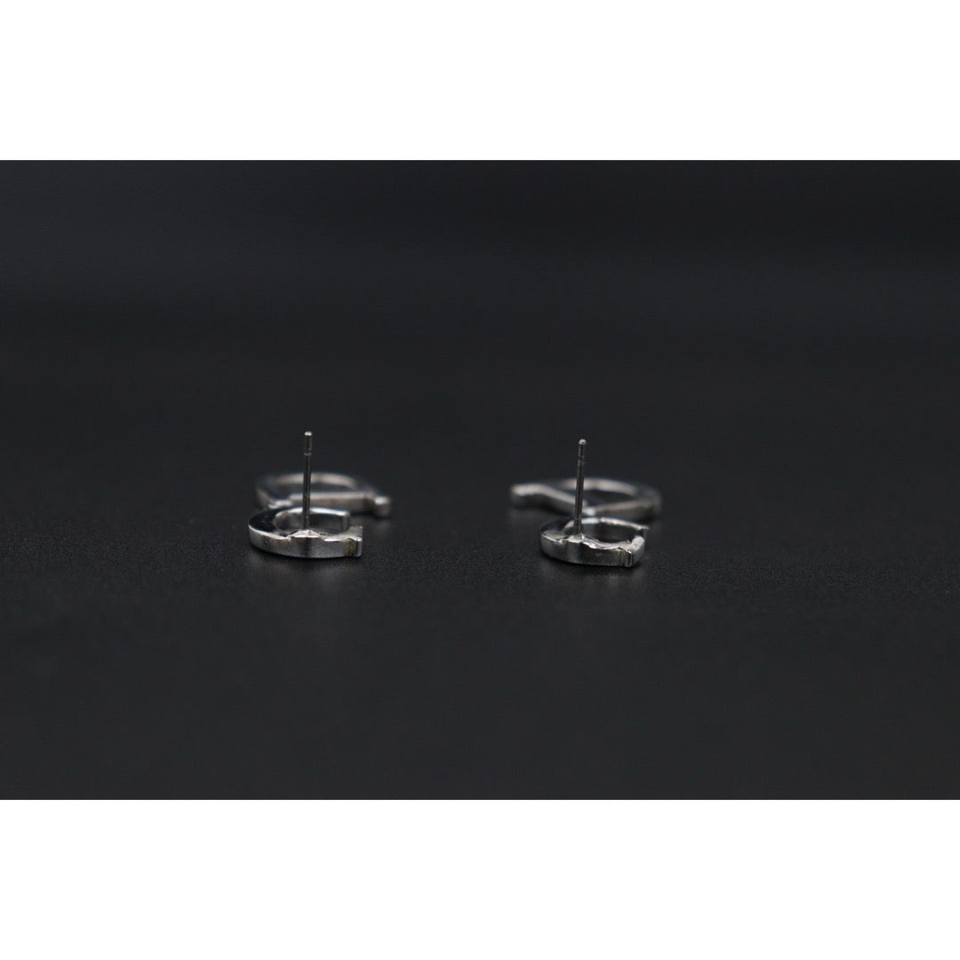 Very Good ( Rank A)｜ Dior CD Earring Silver｜V25071012