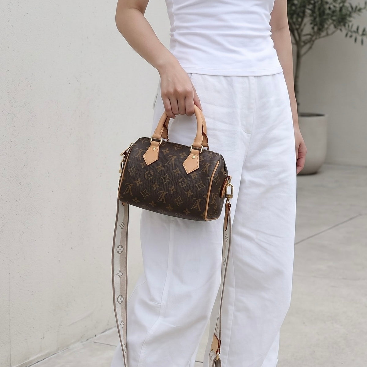 Include Entrupy Certificate of Authenticity｜Good ( Rank AB) ｜ Louis Vuitton Monogram Speedy20  Hand Bag With Shoulder Strap IC Chips Model｜S26090740