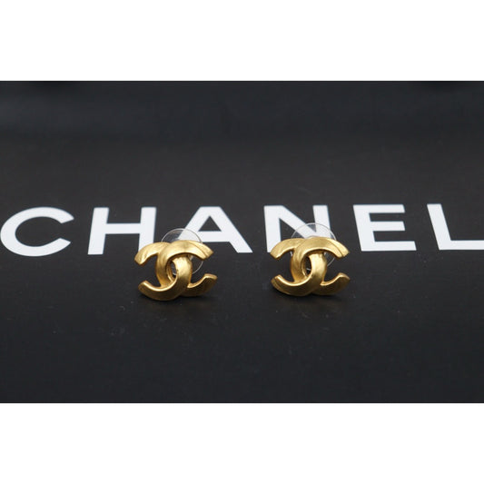 Very Good ( Rank A) ｜CHANEL Coco Mark 18K Gold Plating Earrings Made In 2000 Year｜25120901