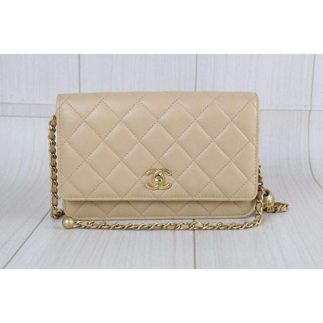 Include Entrupy Certificate of Authenticity｜Very Good ( Rank A)｜CHANEL Calfskin WOC Chain Bag Beige IC Chips Model｜S26060109