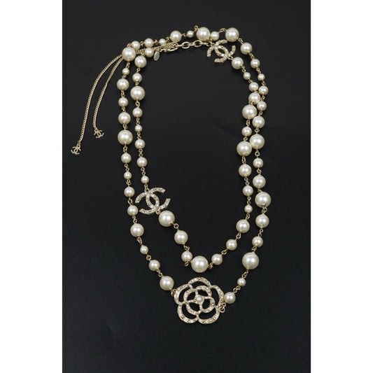 Include Authentic Detective Certificate of Authenticity｜Very Good ( Rank A)｜ CHANEL Coco Mark Camellia Pearl Rhinestone  Necklace｜S25110440