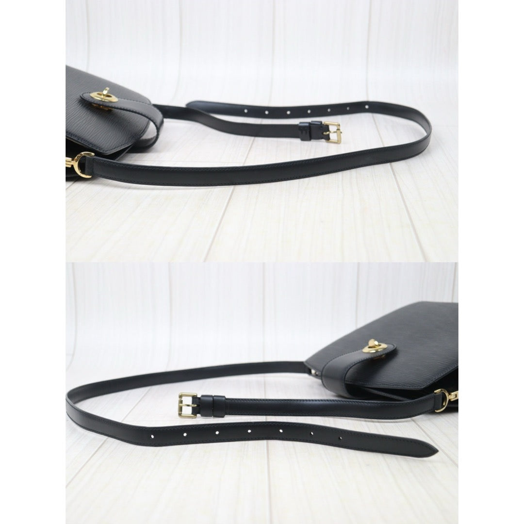 Very Good ( Rank A) ｜ LV Epi Shoulder Bag Black｜24091918