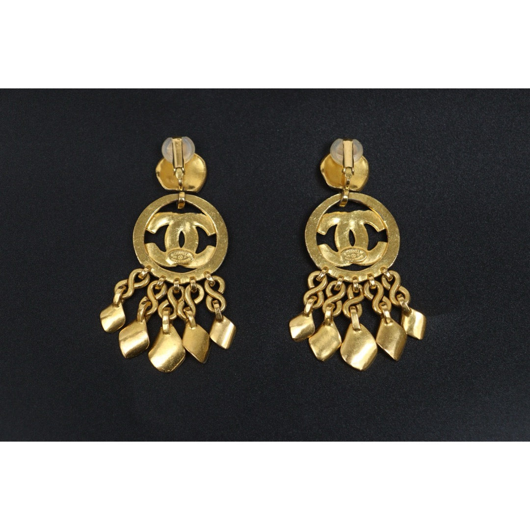 Include Authentic Detective Certificate of Authenticity｜Very Good ( Rank A) ｜CHANEL 99P COCO Mark Golden Earrings Made In 1999Year｜Y26040710