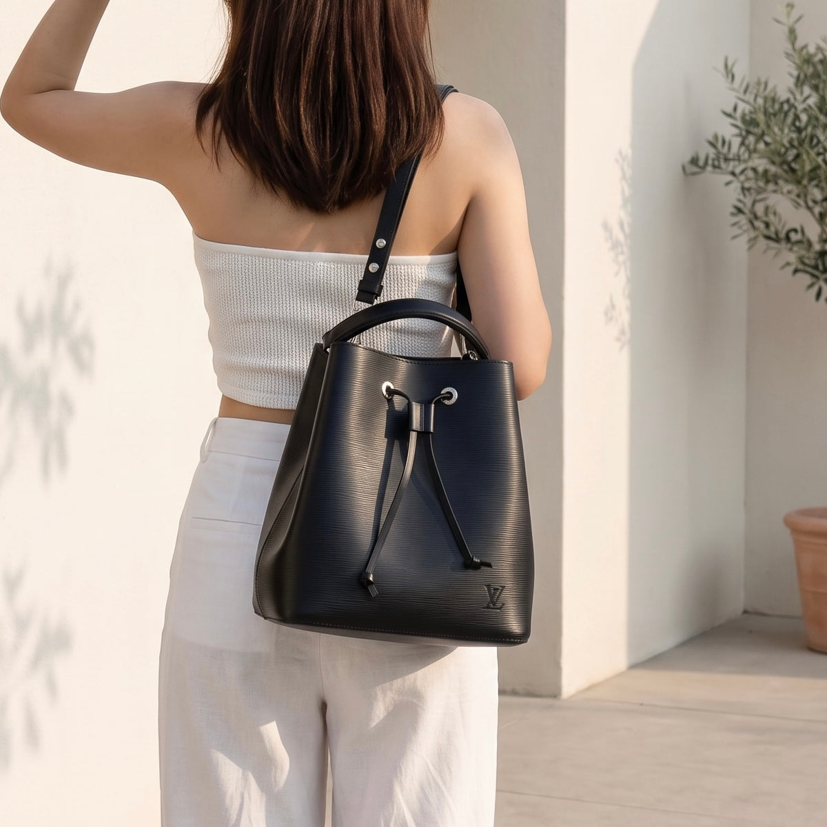 Include Entrupy Certificate of Authenticity｜Good ( Rank AB)｜Louis Vuitton Epi neo noe Drawstring Bucket ShoulderBag  Black  IC Chips Model｜S26083024