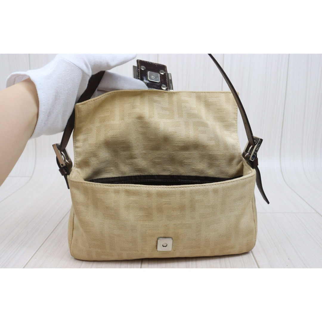 Include Entrupy Certificate of Authenticity｜Fair ( Rank B)｜ FENDI Zucca Mamma Baguette Shoulder Bag Beige｜26070317