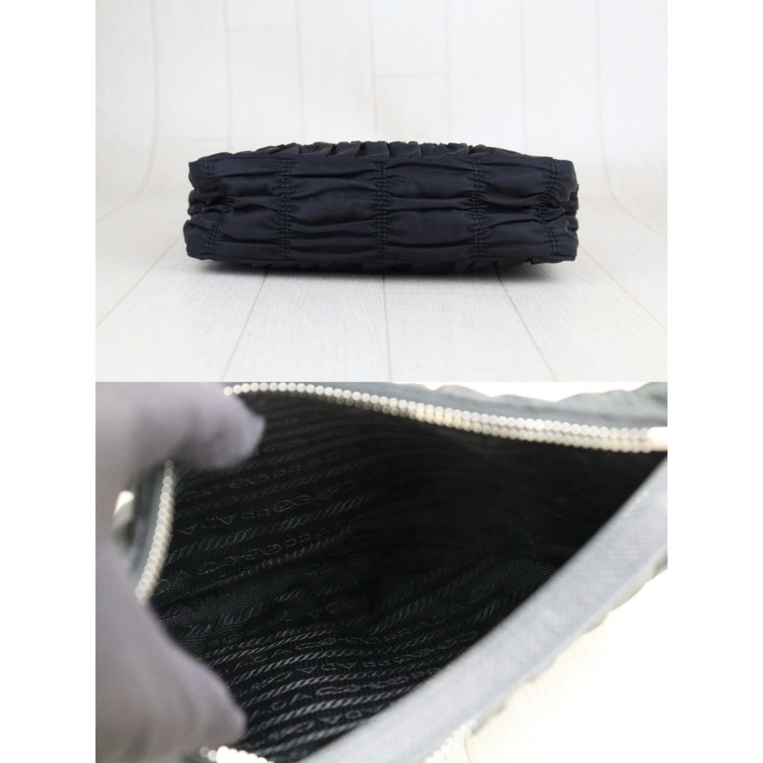 Very Good ( Rank A) ｜ PRADA Re-Edition 2005 HOBO HandBag Black｜H25052612