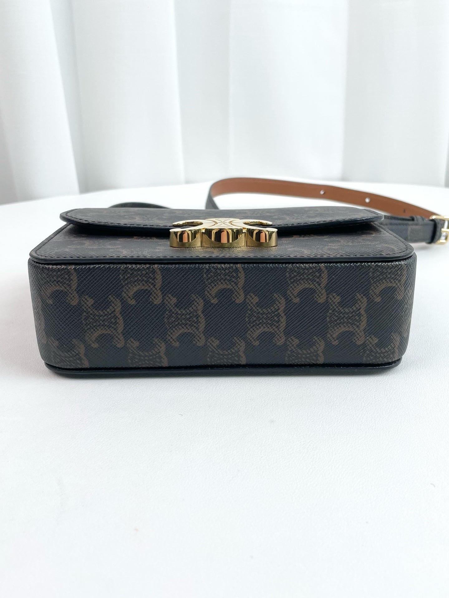 Second installment 2/3｜ Very Good ( Rank A) ｜CELINE Macadam Triomphe Shoulder Bag Golden Hardware