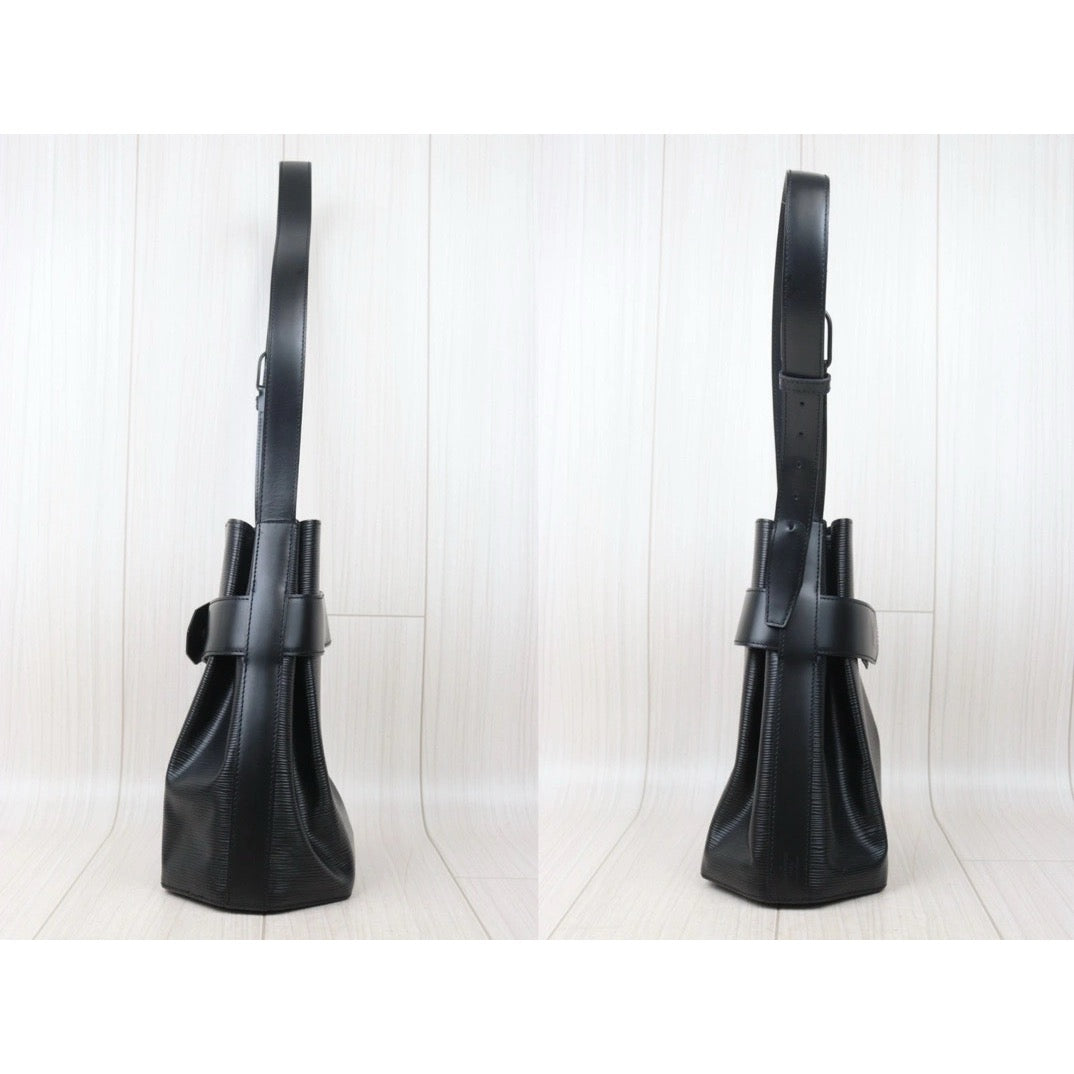 Very Good ( Rank A)｜ LV Epi Sack de Paul Shoulder Bag｜24101009