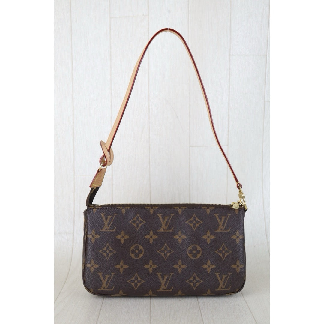Include Entrupy Certificate of Authenticity｜Very Good ( Rank A)｜ Louis Vuitton Monogram Pochette Accessoire  IC Chips Model｜S26081802